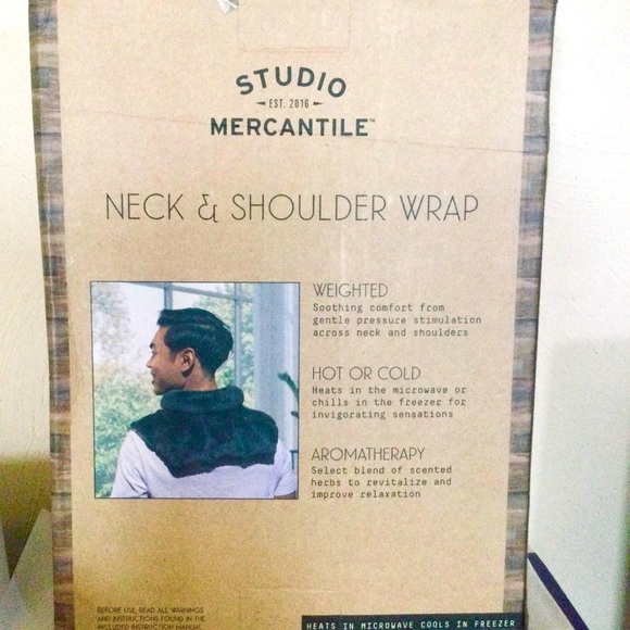 Aromatherapy Neck/Shoulder Hot Cold Wrap NWT - Picture 2 of 4